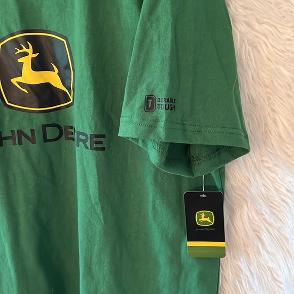 John Deere tee and hat bundle - Picture 4 of 8